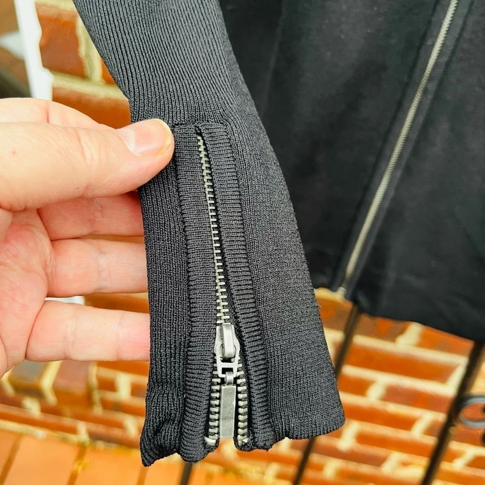 Cable & Gauge Men's Black Zip-Up Sweater